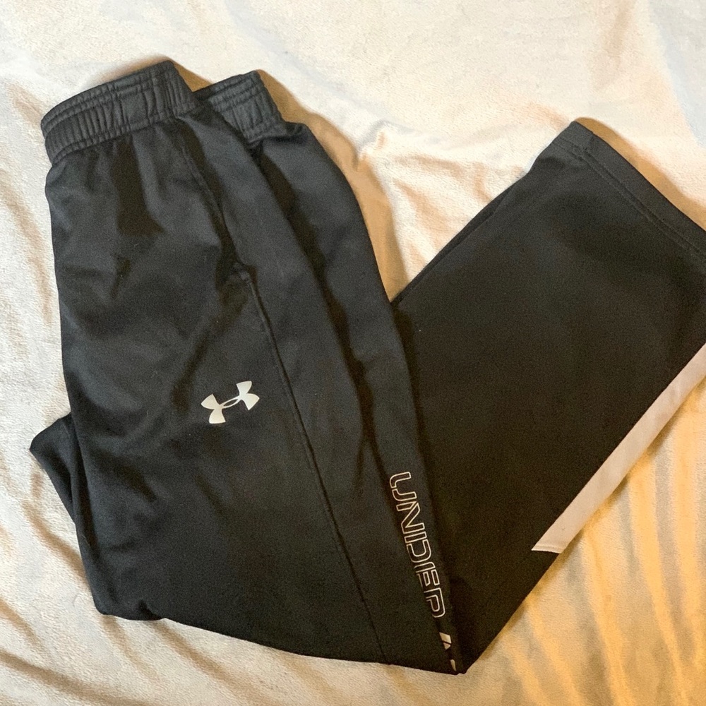 Youth medium boys under armour Sweats